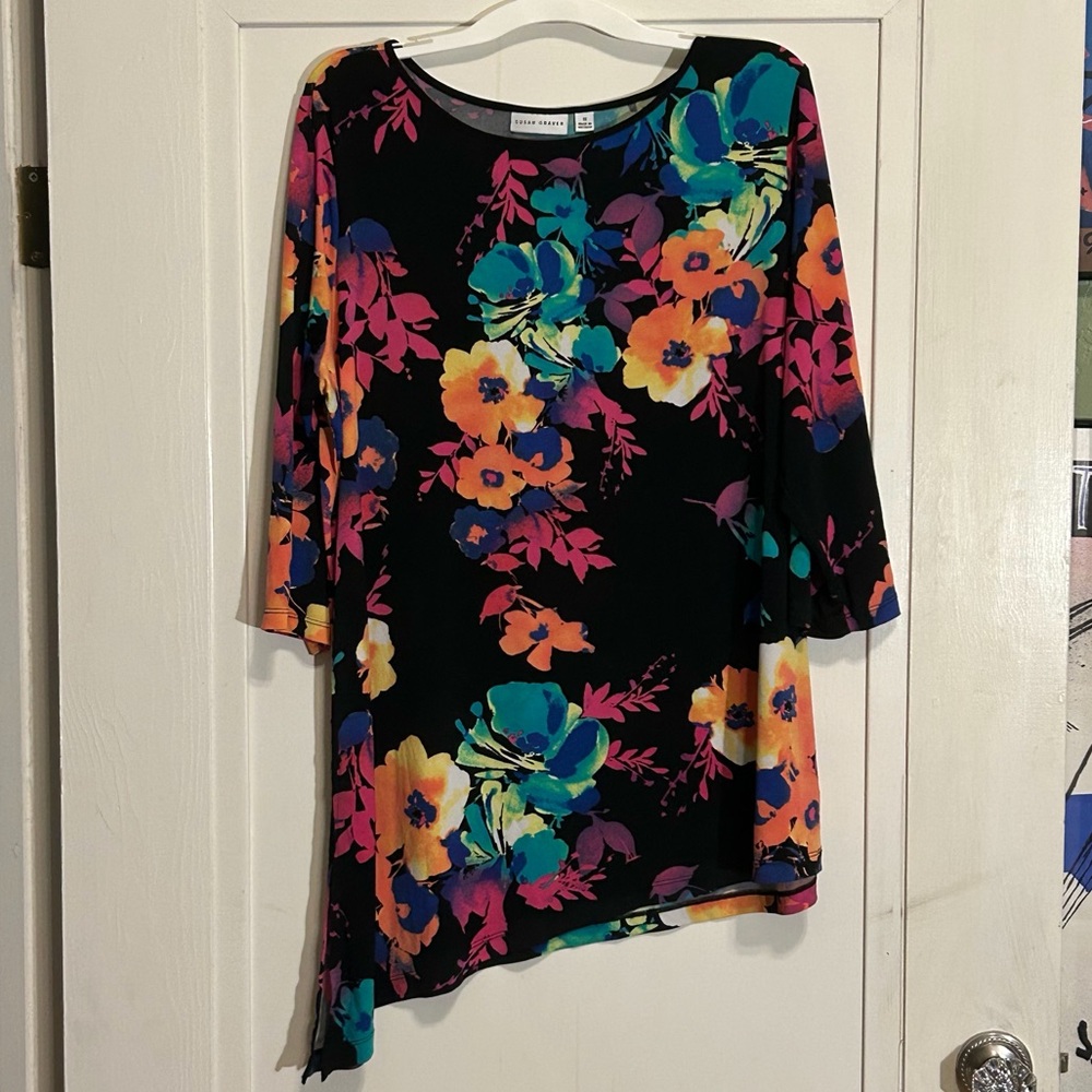 Susan Graver Women's Floral Stretchy Work Scoop Neck Top plus size 1X